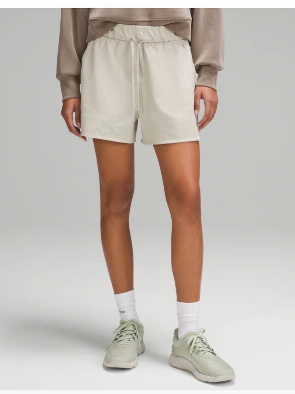 Lululemon cinchable waste HR woven shorts - 3.5” Mojave Tan